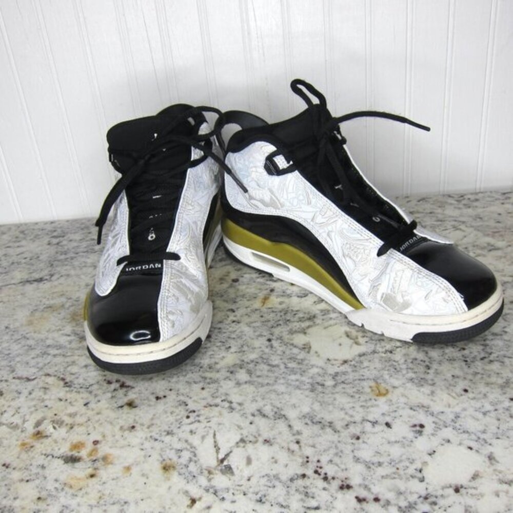 Air Jordan Retro Dub Zero Black & Gold Size 7Y